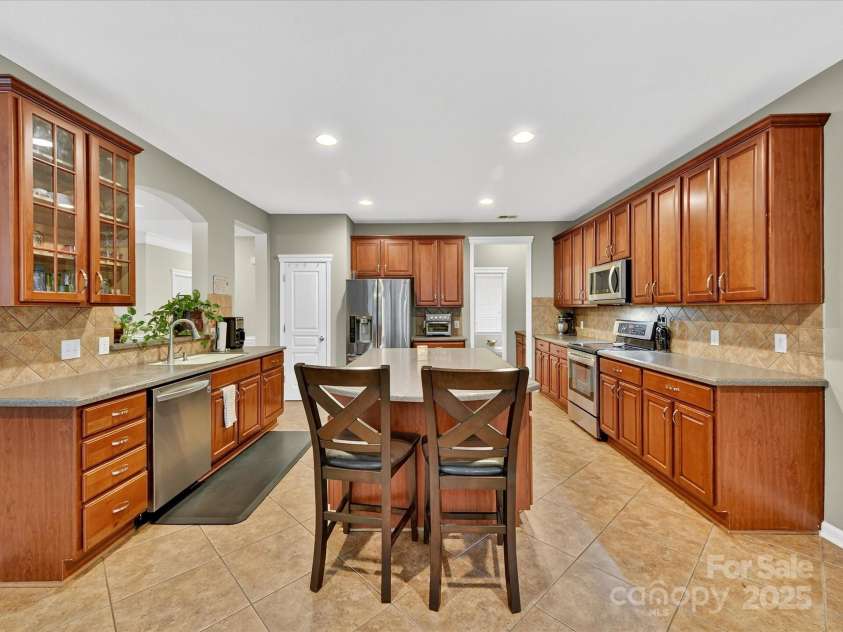 13127 Centennial Commons Parkway, Huntersville, NC 28078.  MLS# CAR4307874, YatesRealty ID 10545. 