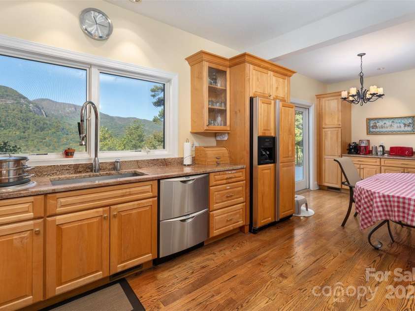 345 Hawks Nest Trail, Lake Lure, NC 28746.  MLS# CAR4313518, YatesRealty ID 10545. 