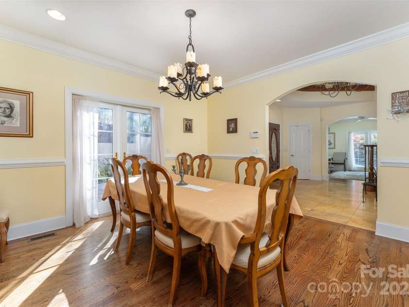 345 Hawks Nest Trail, Lake Lure, NC 28746.  MLS# CAR4313518, YatesRealty ID 10545. 