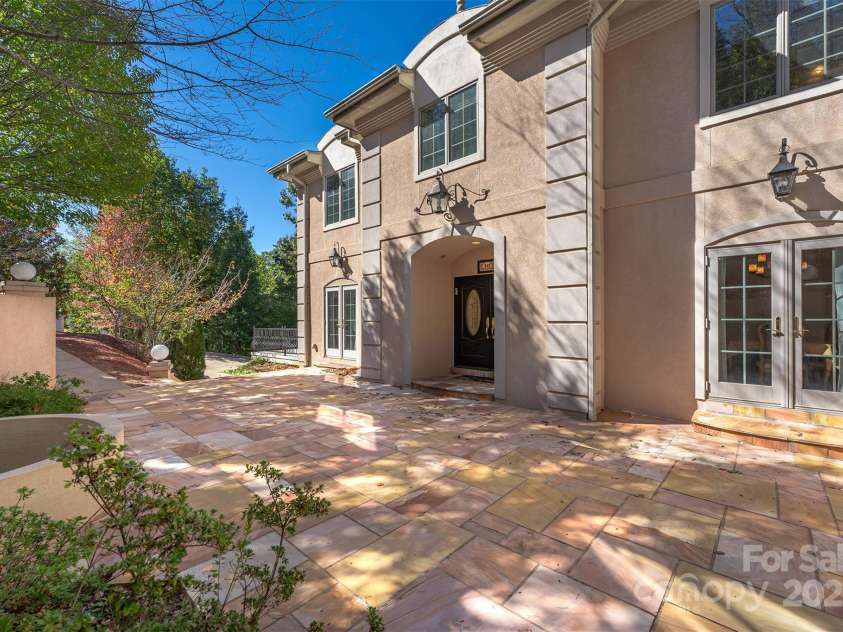345 Hawks Nest Trail, Lake Lure, NC 28746.  MLS# CAR4313518, YatesRealty ID 10545. 