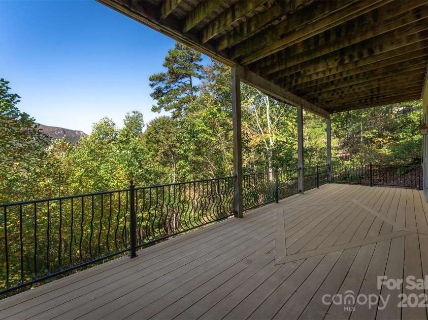 345 Hawks Nest Trail, Lake Lure, NC 28746.  MLS# CAR4313518, YatesRealty ID 10545. 