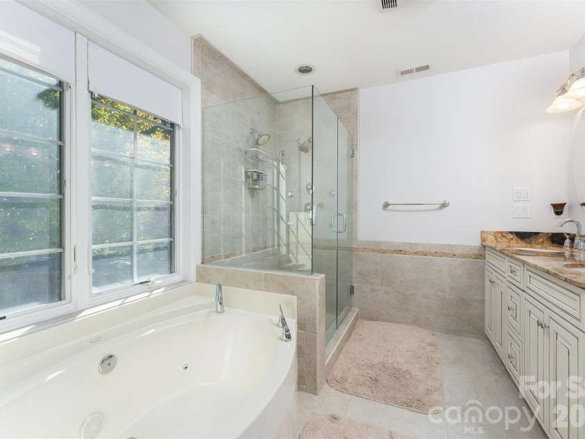 345 Hawks Nest Trail, Lake Lure, NC 28746.  MLS# CAR4313518, YatesRealty ID 10545. 