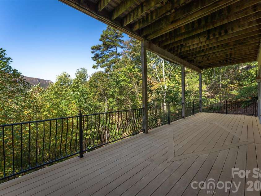 345 Hawks Nest Trail, Lake Lure, NC 28746.  MLS# CAR4313518, YatesRealty ID 10545. 