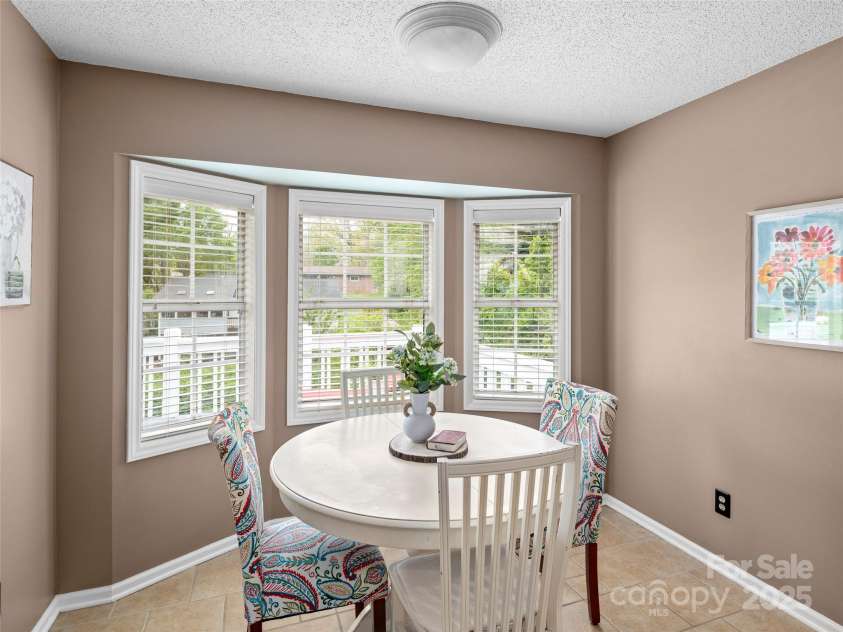 103 Higgins Road, Fletcher, NC 28732.  MLS# CAR4251301, YatesRealty ID 10546. 