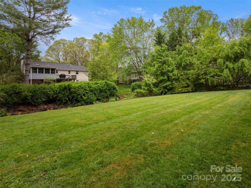 103 Higgins Road, Fletcher, NC 28732.  MLS# CAR4251301, YatesRealty ID 10546. 