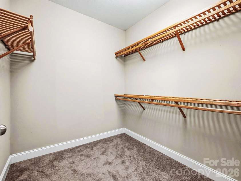 44 Pacifico Drive, Asheville, NC 28806.  MLS# CAR4358449, YatesRealty ID 10546. 