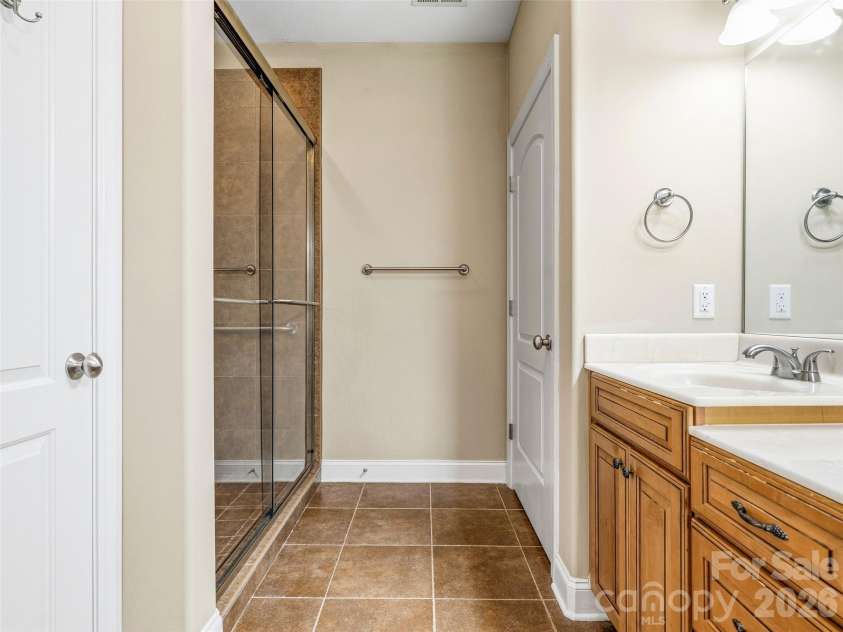 44 Pacifico Drive, Asheville, NC 28806.  MLS# CAR4358449, YatesRealty ID 10546. 
