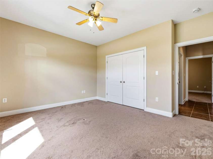 44 Pacifico Drive, Asheville, NC 28806.  MLS# CAR4358449, YatesRealty ID 10546. 