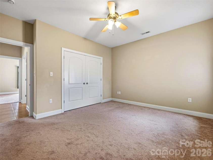 44 Pacifico Drive, Asheville, NC 28806.  MLS# CAR4358449, YatesRealty ID 10546. 