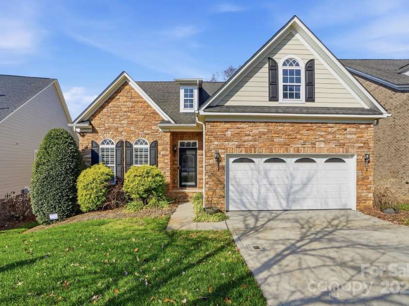 1365 Winged Foot Drive, Denver, NC 28037.  MLS# CAR4325272, YatesRealty ID 10547. 