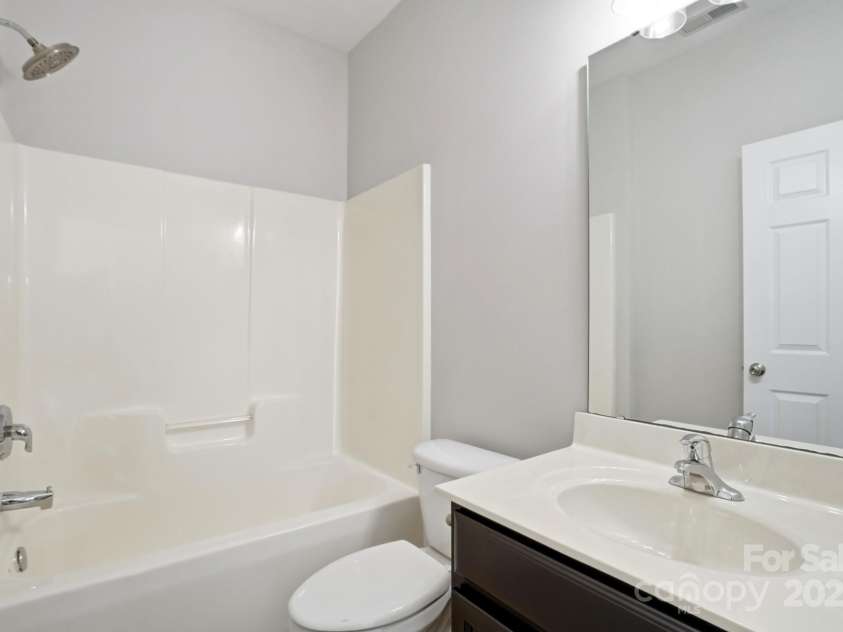 1365 Winged Foot Drive, Denver, NC 28037.  MLS# CAR4325272, YatesRealty ID 10547. 