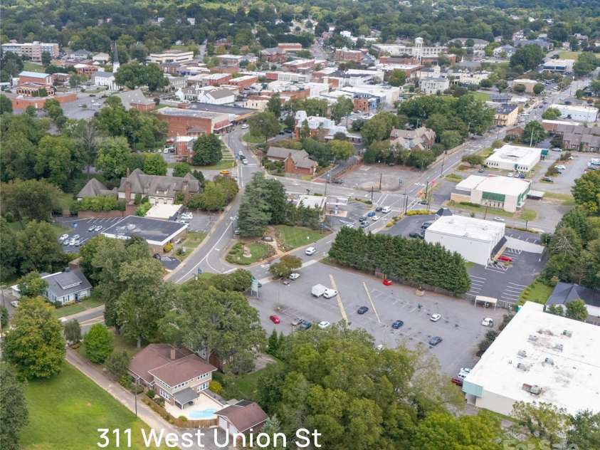 311 Union Street, Morganton, NC 28655.  MLS# CAR4250809, YatesRealty ID 10547. 