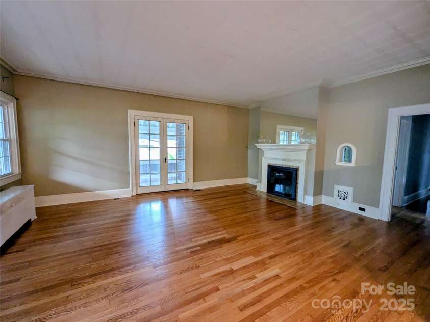 311 Union Street, Morganton, NC 28655.  MLS# CAR4250809, YatesRealty ID 10547. 