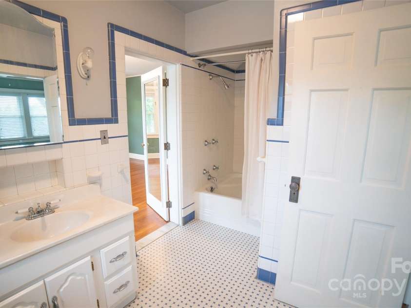 311 Union Street, Morganton, NC 28655.  MLS# CAR4250809, YatesRealty ID 10547. Upstairs Bath