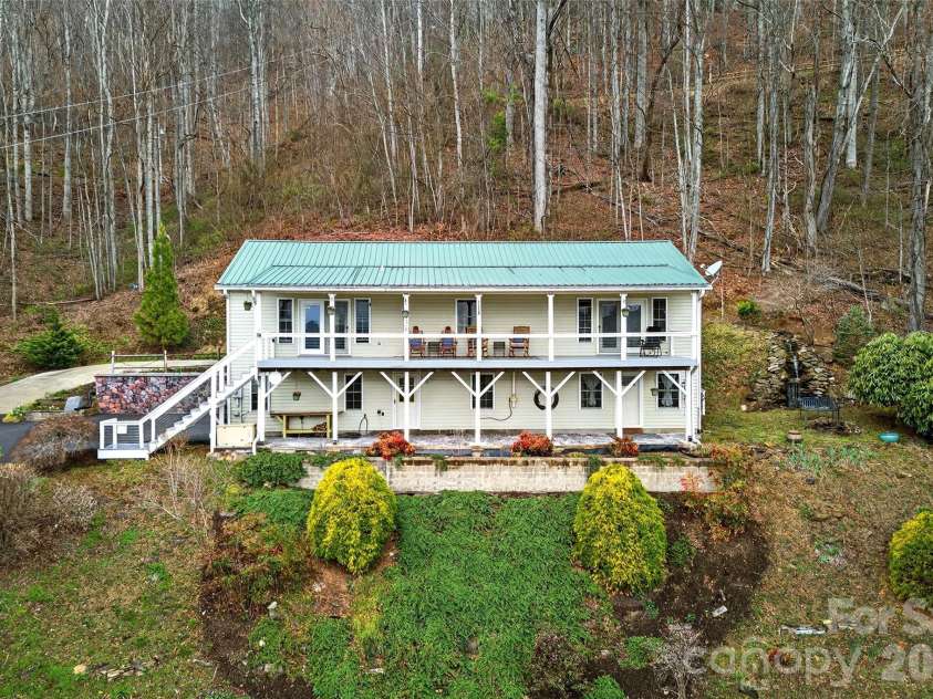 120 Mountain Mist Lane, Waynesville, NC 28785.  MLS# CAR4356544, YatesRealty ID 10548. 