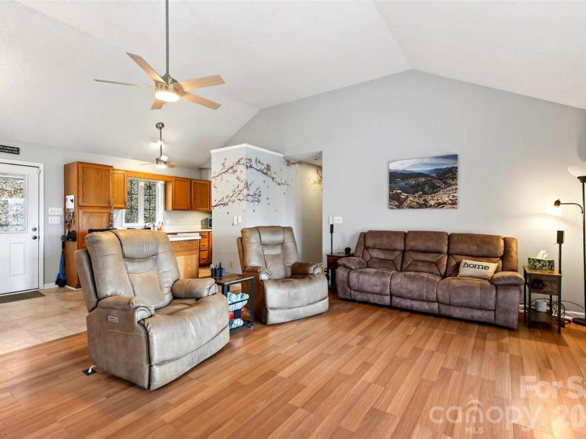 120 Mountain Mist Lane, Waynesville, NC 28785.  MLS# CAR4356544, YatesRealty ID 10548. 