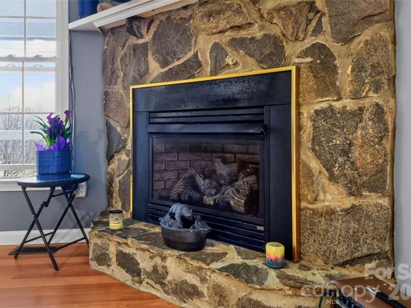 120 Mountain Mist Lane, Waynesville, NC 28785.  MLS# CAR4356544, YatesRealty ID 10548. 