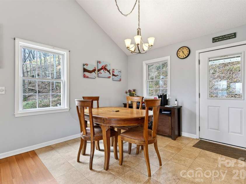 120 Mountain Mist Lane, Waynesville, NC 28785.  MLS# CAR4356544, YatesRealty ID 10548. 