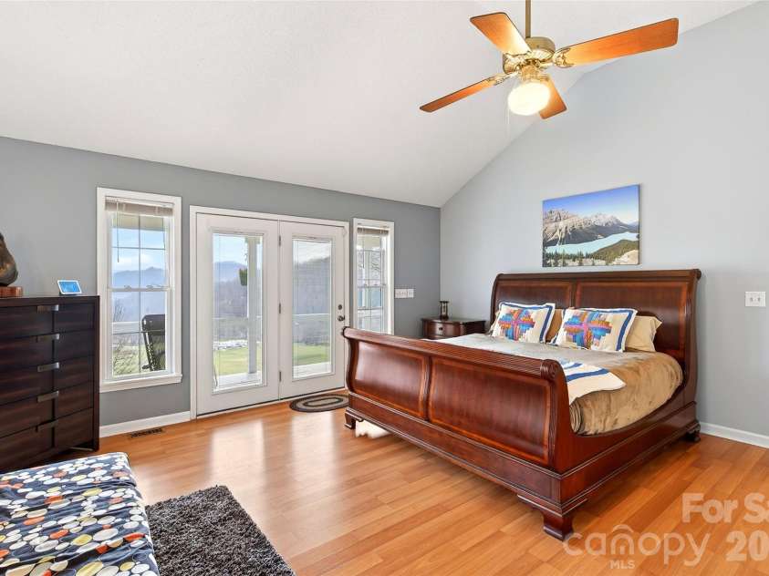 120 Mountain Mist Lane, Waynesville, NC 28785.  MLS# CAR4356544, YatesRealty ID 10548. 