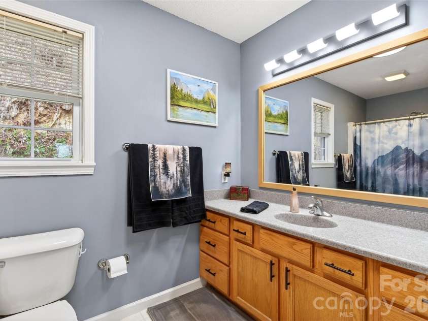 120 Mountain Mist Lane, Waynesville, NC 28785.  MLS# CAR4356544, YatesRealty ID 10548. 