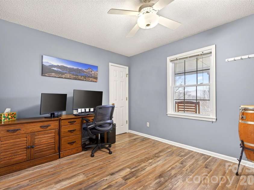 120 Mountain Mist Lane, Waynesville, NC 28785.  MLS# CAR4356544, YatesRealty ID 10548. 