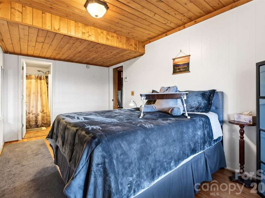 120 Mountain Mist Lane, Waynesville, NC 28785.  MLS# CAR4356544, YatesRealty ID 10548. 