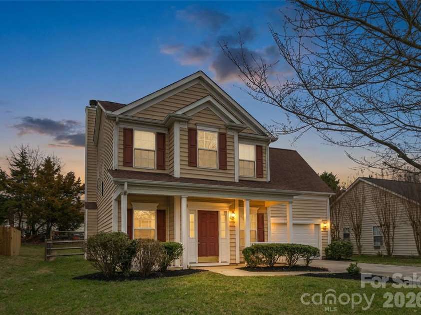 11529 Larix Drive, Charlotte, NC 28273.  MLS# CAR4335155, YatesRealty ID 10549. 