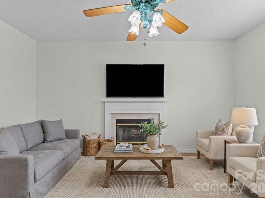 11529 Larix Drive, Charlotte, NC 28273.  MLS# CAR4335155, YatesRealty ID 10549. 