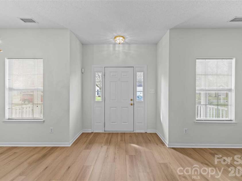 11529 Larix Drive, Charlotte, NC 28273.  MLS# CAR4335155, YatesRealty ID 10549. 