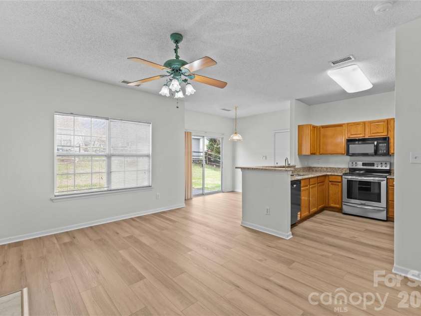 11529 Larix Drive, Charlotte, NC 28273.  MLS# CAR4335155, YatesRealty ID 10549. 
