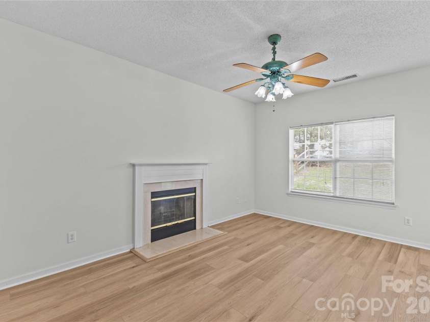 11529 Larix Drive, Charlotte, NC 28273.  MLS# CAR4335155, YatesRealty ID 10549. 