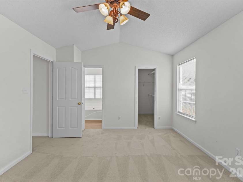 11529 Larix Drive, Charlotte, NC 28273.  MLS# CAR4335155, YatesRealty ID 10549. 