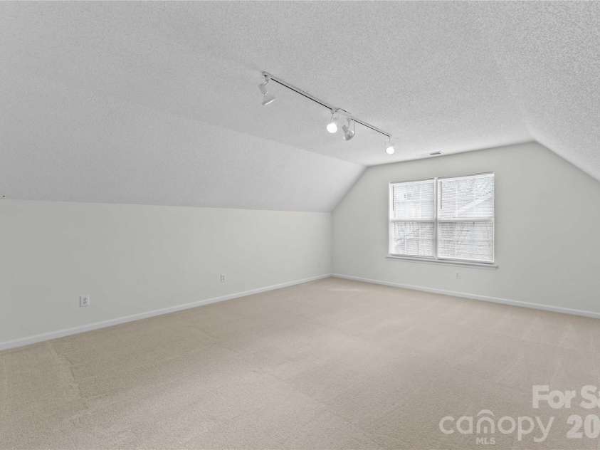11529 Larix Drive, Charlotte, NC 28273.  MLS# CAR4335155, YatesRealty ID 10549. 