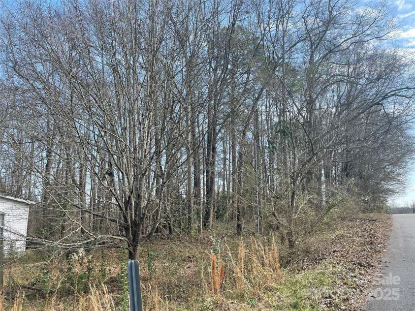 282 Dixon Road, Lancaster, SC 29720.  MLS# CAR4222422, YatesRealty ID 1055. 