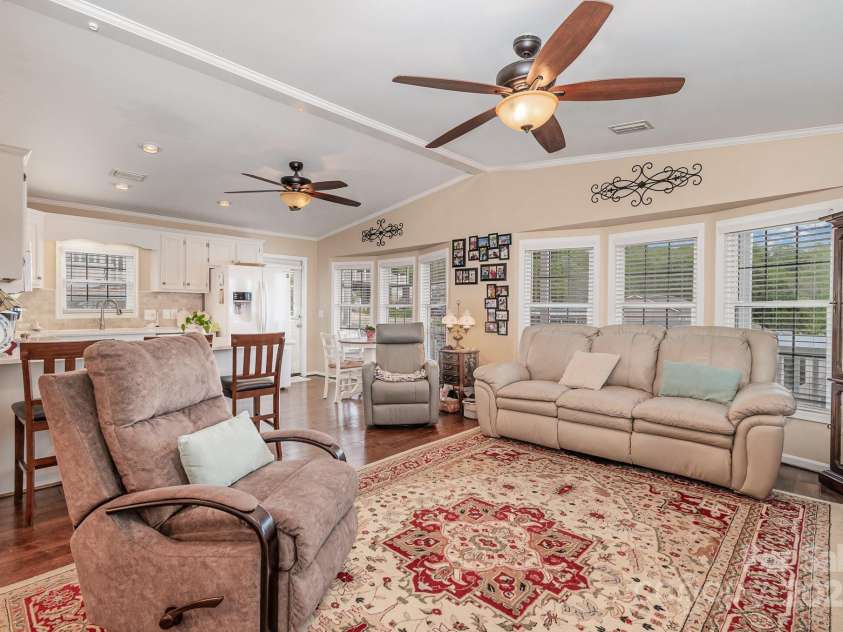 203 Grand View Drive, New London, NC 28127.  MLS# CAR4250335, YatesRealty ID 10551. 