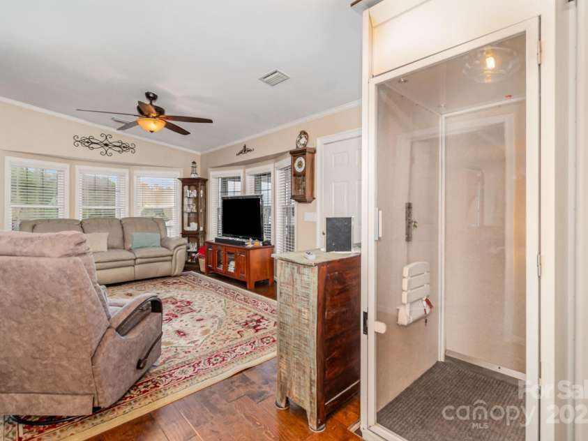 203 Grand View Drive, New London, NC 28127.  MLS# CAR4250335, YatesRealty ID 10551. 