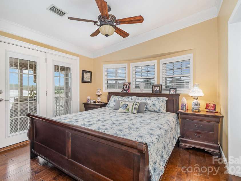 203 Grand View Drive, New London, NC 28127.  MLS# CAR4250335, YatesRealty ID 10551. 