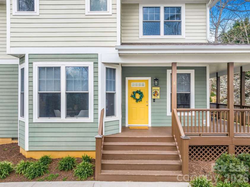 8 Lamar Avenue, Asheville, NC 28803.  MLS# CAR4365889, YatesRealty ID 10551. Cheery front door