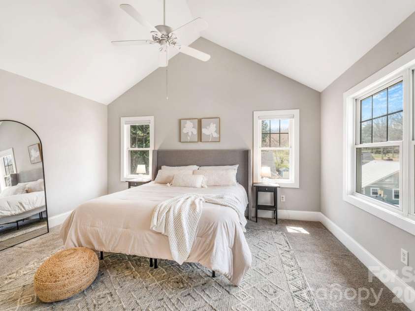 8 Lamar Avenue, Asheville, NC 28803.  MLS# CAR4365889, YatesRealty ID 10551. Primary suite
