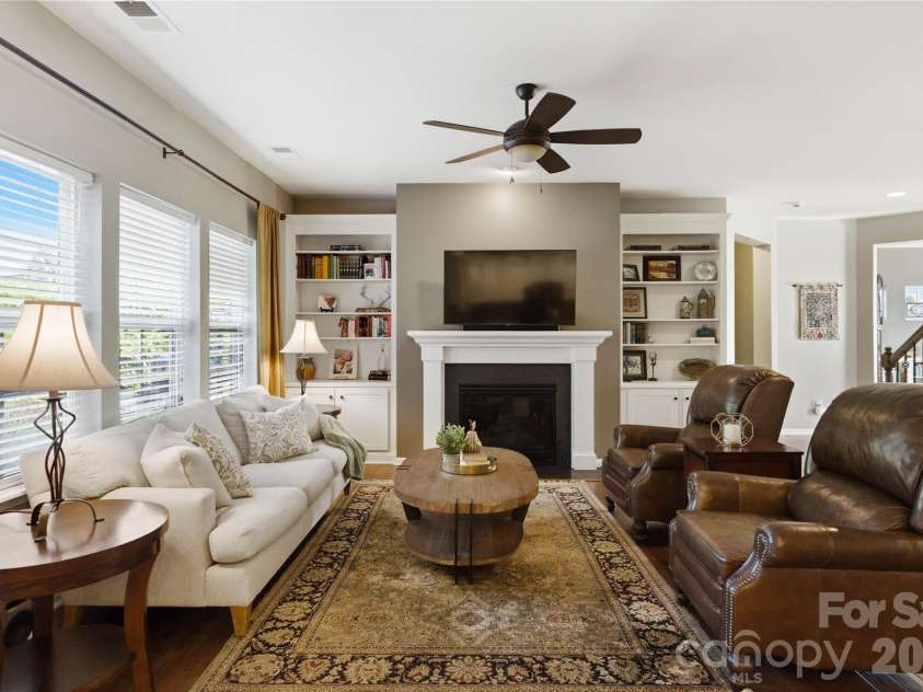 2604 Mchanna Point, Tega Cay, SC 29708.  MLS# CAR4363180, YatesRealty ID 10552. 