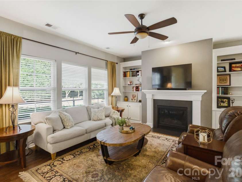 2604 Mchanna Point, Tega Cay, SC 29708.  MLS# CAR4363180, YatesRealty ID 10552. 
