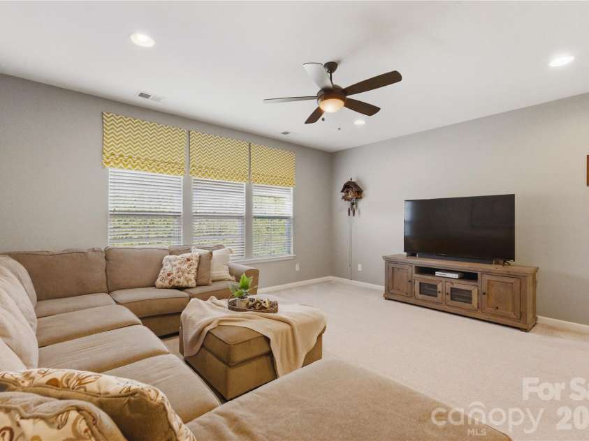 2604 Mchanna Point, Tega Cay, SC 29708.  MLS# CAR4363180, YatesRealty ID 10552. 