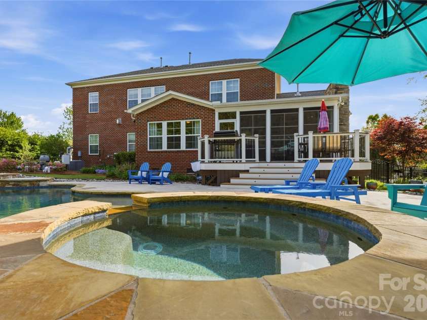 2604 Mchanna Point, Tega Cay, SC 29708.  MLS# CAR4363180, YatesRealty ID 10552. 