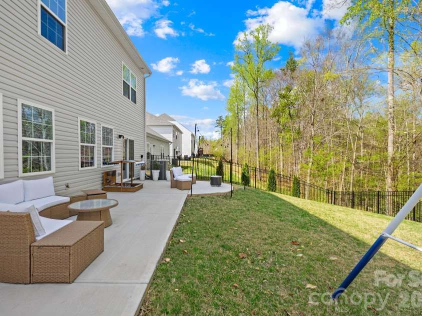 434 Kennerly Center Drive, Mooresville, NC 28115.  MLS# CAR4366528, YatesRealty ID 10554. 
