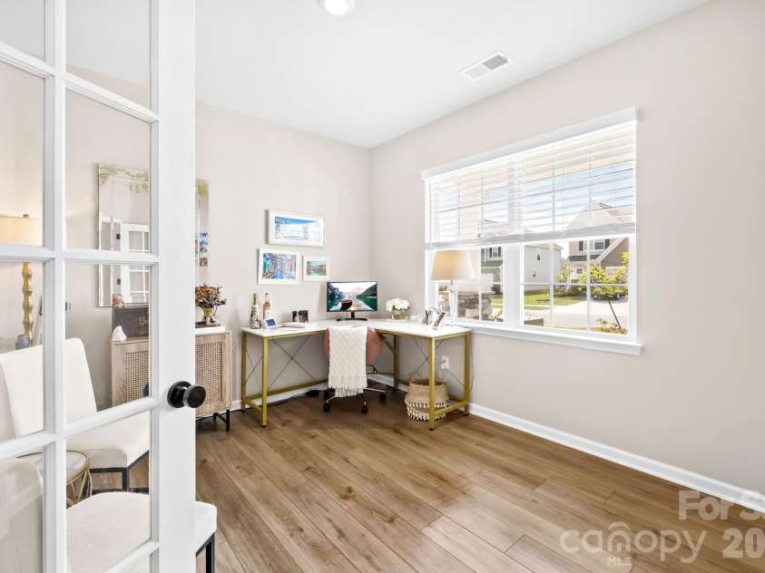 434 Kennerly Center Drive, Mooresville, NC 28115.  MLS# CAR4366528, YatesRealty ID 10554. Office