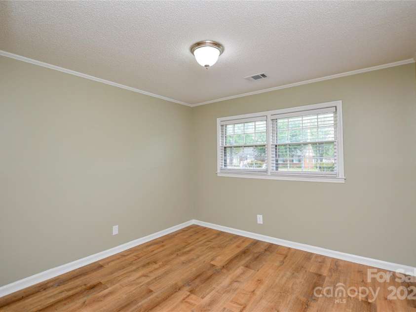 1222 Glenarden Drive, Rock Hill, SC 29730.  MLS# CAR4247774, YatesRealty ID 10555. 