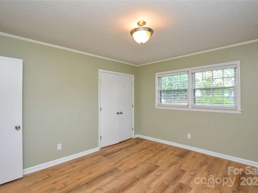 1222 Glenarden Drive, Rock Hill, SC 29730.  MLS# CAR4247774, YatesRealty ID 10555. 