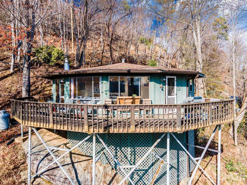 503 Youngs Mountain Drive, Lake Lure, NC 28746.  MLS# CAR4357541, YatesRealty ID 10556. 
