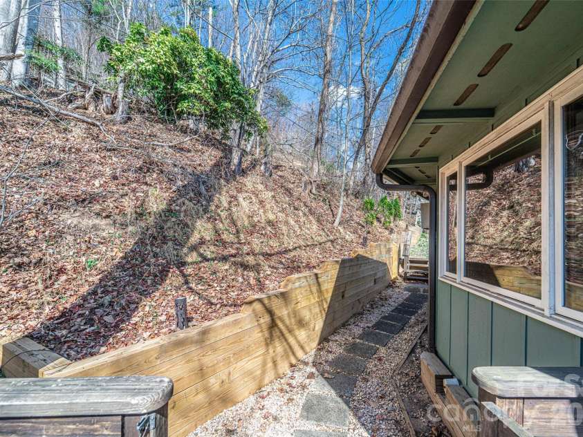 503 Youngs Mountain Drive, Lake Lure, NC 28746.  MLS# CAR4357541, YatesRealty ID 10556. 