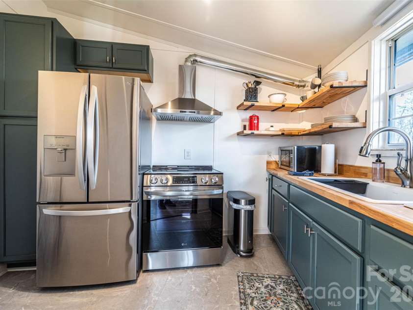 503 Youngs Mountain Drive, Lake Lure, NC 28746.  MLS# CAR4357541, YatesRealty ID 10556. 